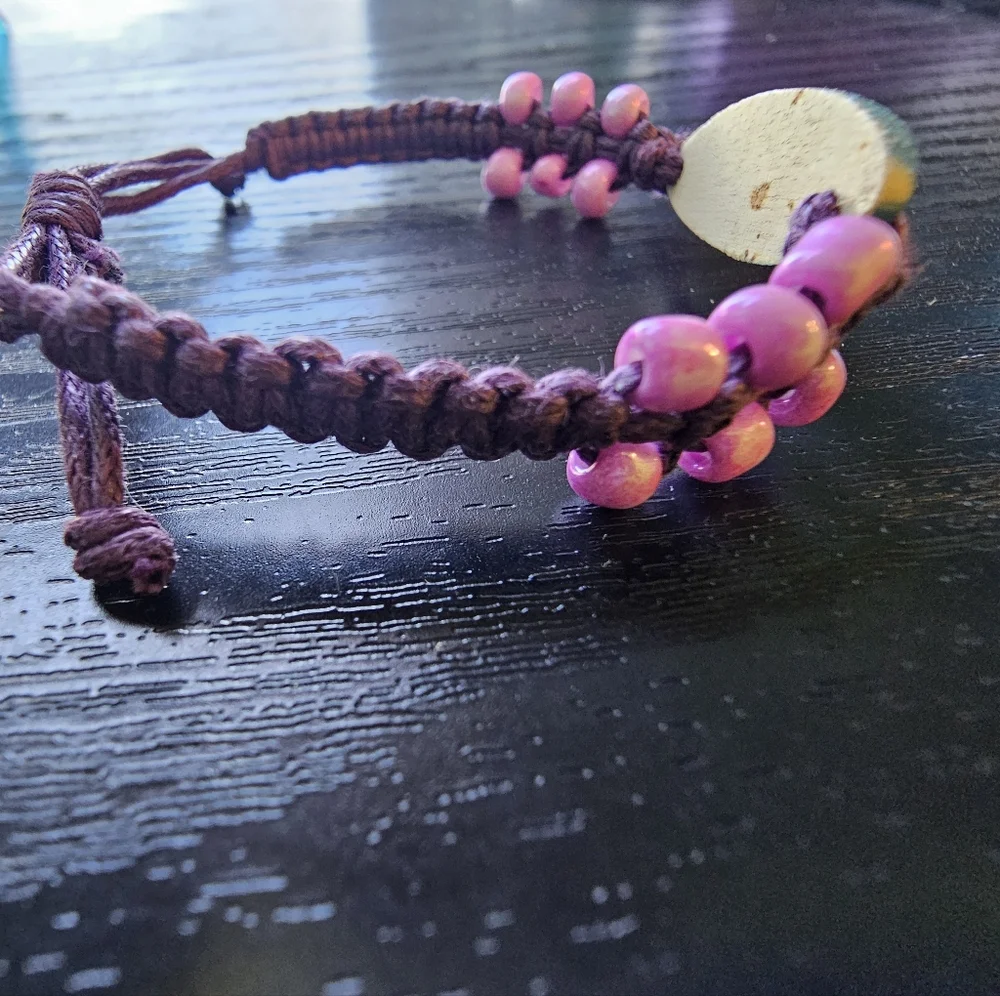 Vintage Maui Surfboard Bracelet Purple String w/ Pink Beads OS